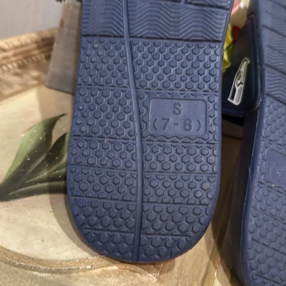 FOCO Seattle Seahawks NFL Unisex Gel Slides Flip Flops Sandals Sz S M:7/8 W:8/9